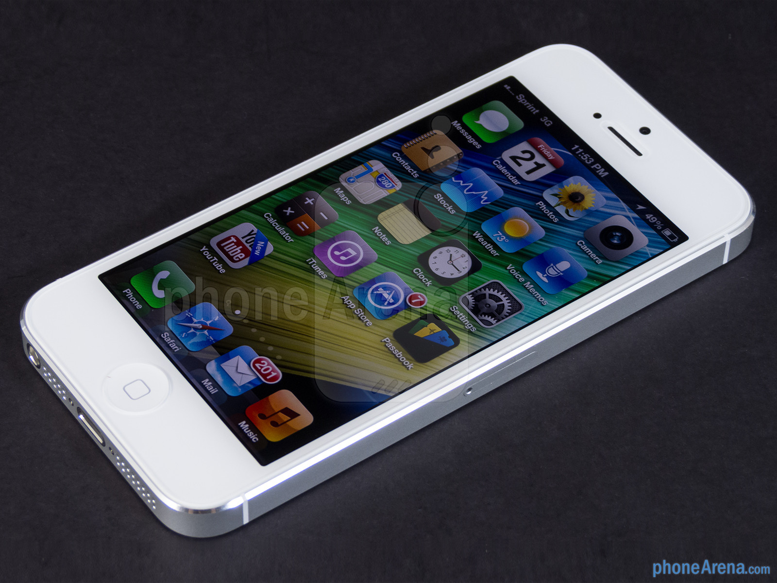 Apple-iPhone-5-Review-07