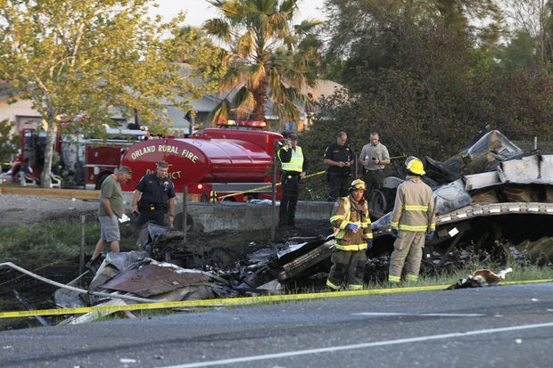 california-bus-crash-000cf77004d3146e