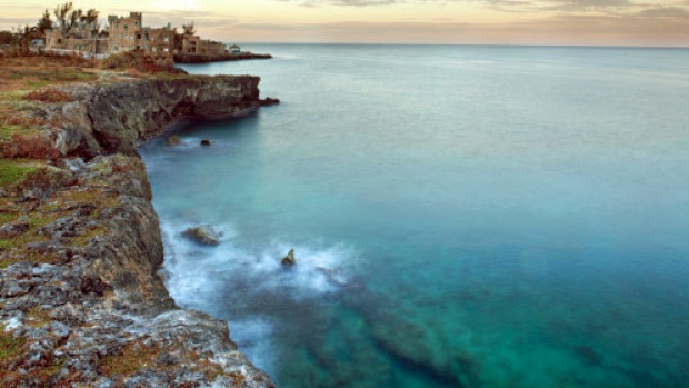 hi-jamaica-cliffs-852-jpg